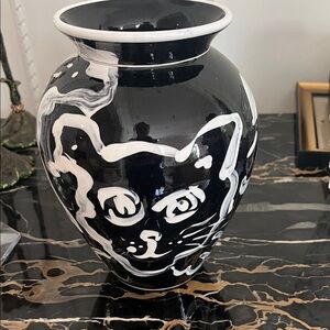 Artistic Black and White Cat Vase